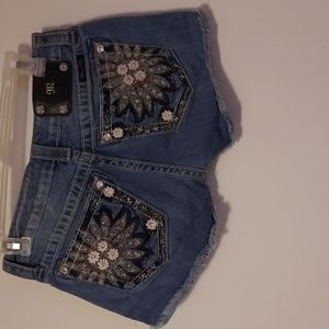 Miss me Jean shorts size 27